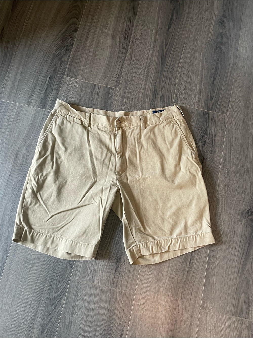 Polo Ralph Lauren Classic Fit chino shorts men’s size 36x9 beige flat front prep